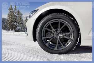 Goodyear Ultra Grip Performance 3 215/60 R17 100V